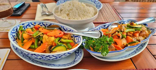 Bild von Rainbow Garden Thai Restaurant