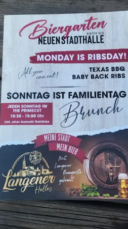 Bild von Biergarten hinter der neuen Stadthalle