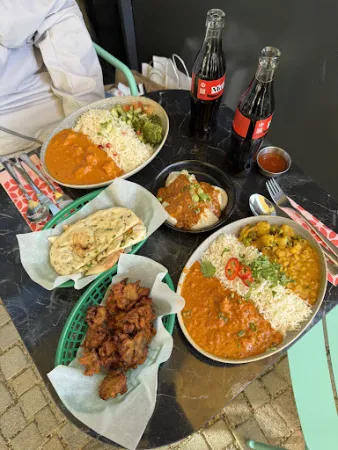 Bild von eatDOORI Deli - Curry Bowls & Indian Street Food