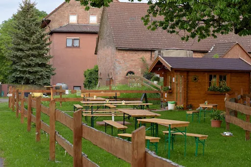 Bild von Biergarten im Baumgarten, Rast - und Jausenstation mit Selbstbedienung.