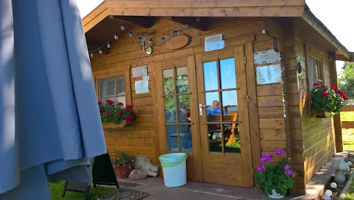 Bild von Biergarten im Baumgarten, Rast - und Jausenstation mit Selbstbedienung.