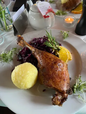Bild von Mainod - Café Restaurant Hotel - das schwimmende Kleinod