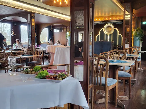 Bild von Mainod - Café Restaurant Hotel - das schwimmende Kleinod