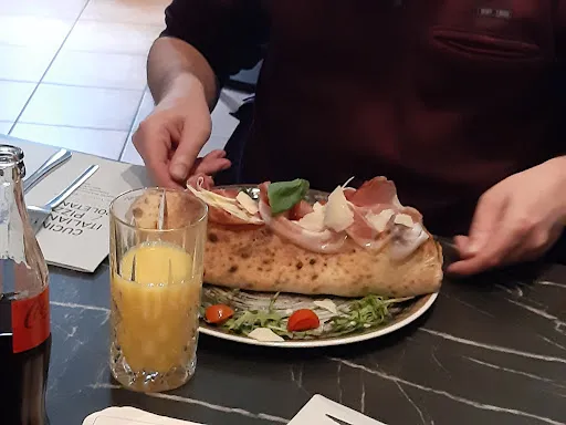 Bild von Da Vincenzo Cucina italiana e Pizza Napoletana - Zur goldenen Rose