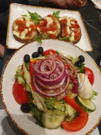 Bild von Da Vincenzo Cucina italiana e Pizza Napoletana - Zur goldenen Rose