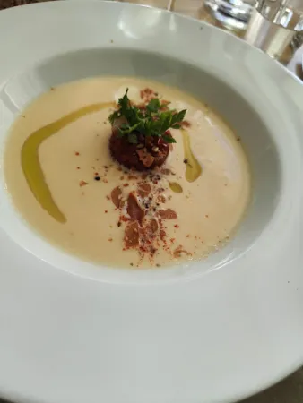 Bild von Zemlin – Essen bei Freunden