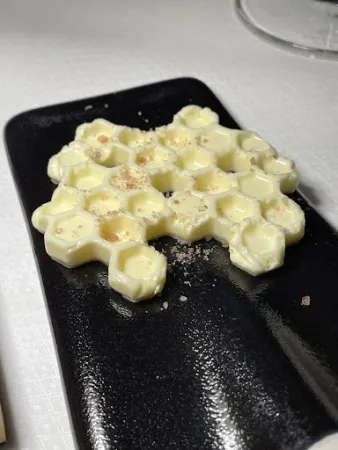 Bild von BEES Restaurant