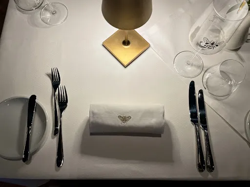 Bild von BEES Restaurant