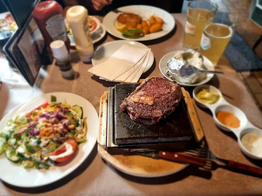 Bild von Corner Steakhouse - Lavagrill