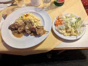 Holzgauer Hof - Cafe / Restaurant / Pension