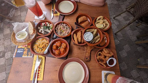 Bild von Ritmo Tapas-Bar-Restaurant, GF Cafer Tansoy