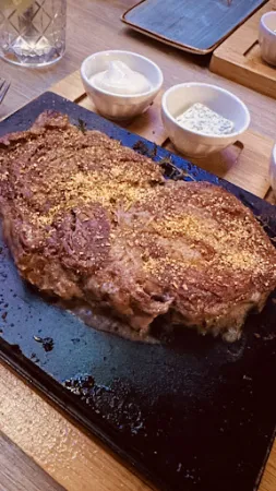 Bild von Mahalo Restaurant & Catering Burger, Bowls & Hot Stone Steak