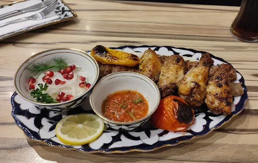 Bild von Muminov's Food