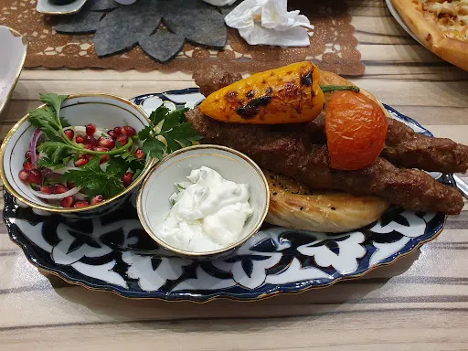 Bild von Muminov's Food