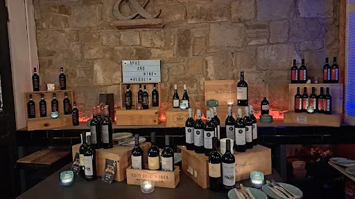 Bild von tapas & wine