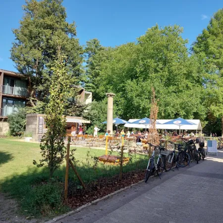 Bild von Biergarten "Alte Remise"
