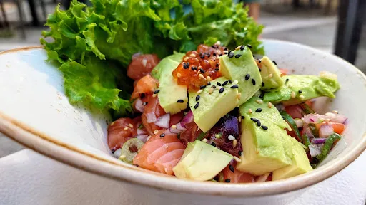 Bild von Akakiko Sushi & Asian Fusion, Bibimbap, Kimchi