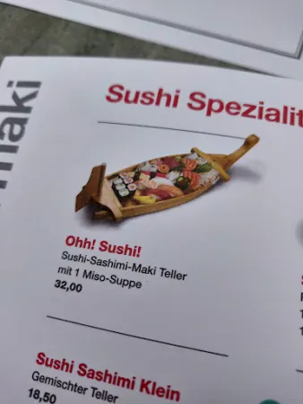 Bild von Akakiko Sushi & Asian Fusion, Bibimbap, Kimchi