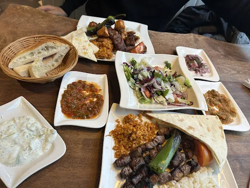 Bild von Best Food Grill Restaurant (ASPAVA)