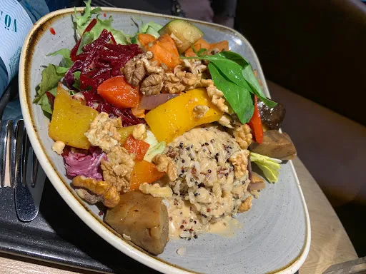 Bild von dean&david | Bowls, Salate, Curries & Snacks!