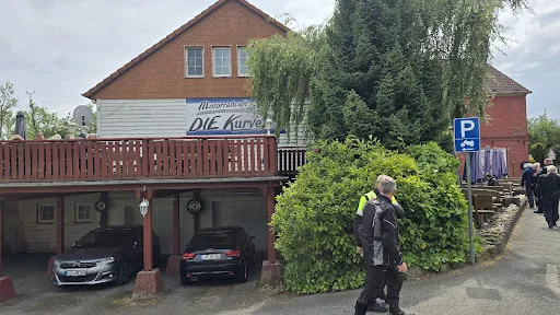 Bild von Motorradcafé - DIE Kurve!