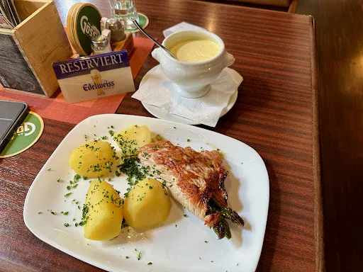 Bild von Golden Pub