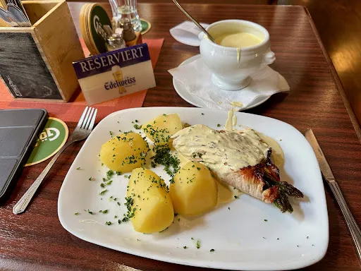 Bild von Golden Pub
