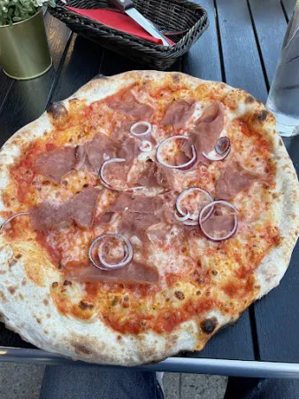 Bild von Mentor's Holzofenpizza Restaurant Bar