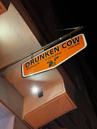 Bild von Drunken Cow Bar & Grill