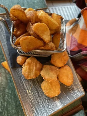 TownHall Bar & Grill