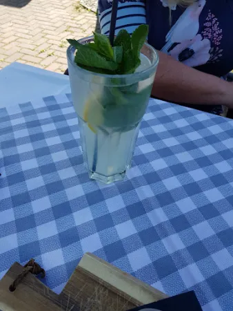 Bild von Die Zwillinge 1983 - Essen bei Freunden