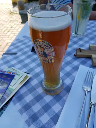 Bild von Die Zwillinge 1983 - Essen bei Freunden