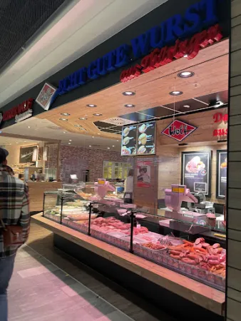 Bild von Wolf Wurstshop mit Heisser Wolf Restaurant