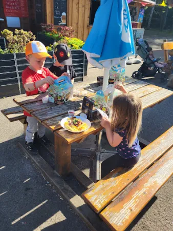 Bild von Fuchsbau-Imbiss im Tier-, Freizeit- und Saurierpark Germendorf