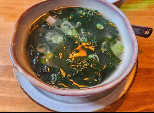 Bild von Lutherschenke-Asian Kitchen & Sushibar (Online Bestellung und Tisch Reservierung bei Website)