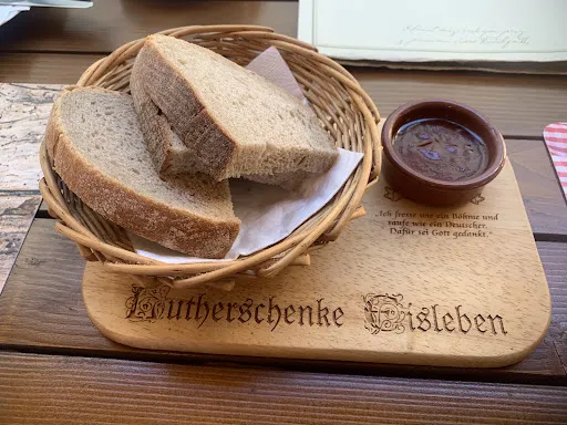 Bild von Lutherschenke-Asian Kitchen & Sushibar (Online Bestellung und Tisch Reservierung bei Website)