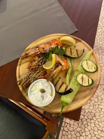 Bild von Plaka Restaurant &amp; Weinbar – Der Grieche beim Graben