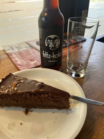 Bild von Kunstpause- Laden, Café, Speisen am See