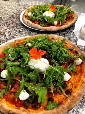 Bild von Al TAVOLIERE “Mangiare, Bere e Comprare ITALIANO“