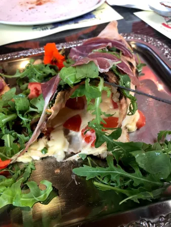 Bild von Al TAVOLIERE “Mangiare, Bere e Comprare ITALIANO“