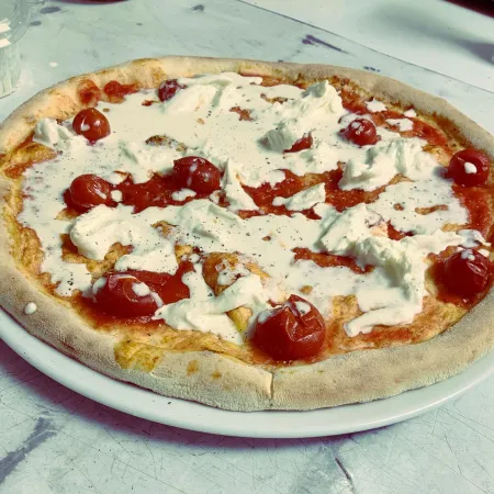 Bild von Al TAVOLIERE “Mangiare, Bere e Comprare ITALIANO“