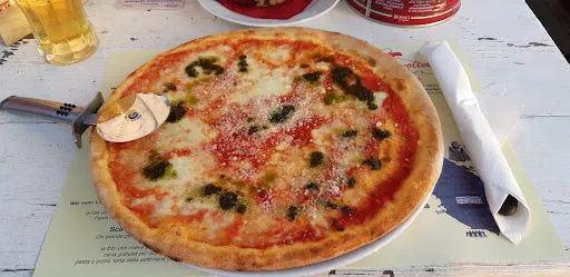 Bild von Al TAVOLIERE “Mangiare, Bere e Comprare ITALIANO“