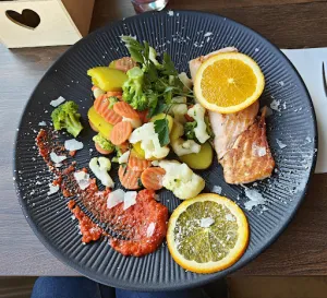Kroatische Restaurant und EisKaffe Dalmacijaa