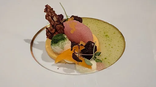 Bild von Lorenz Adlon Esszimmer