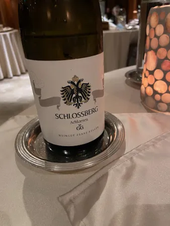 Bild von Lorenz Adlon Esszimmer