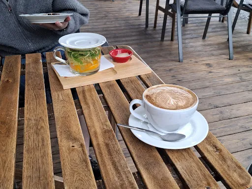 Bild von Paulines Hafencafé Zernsdorf
