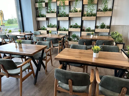 Bild von Café Bistro by Ömer