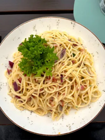 Bild von Restaurant „Makkaroni“, Shop und Gläserner Produktion