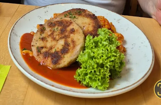 Bild von Restaurant „Makkaroni“, Shop und Gläserner Produktion