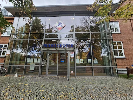 Bild von Restaurant „Makkaroni“, Shop und Gläserner Produktion